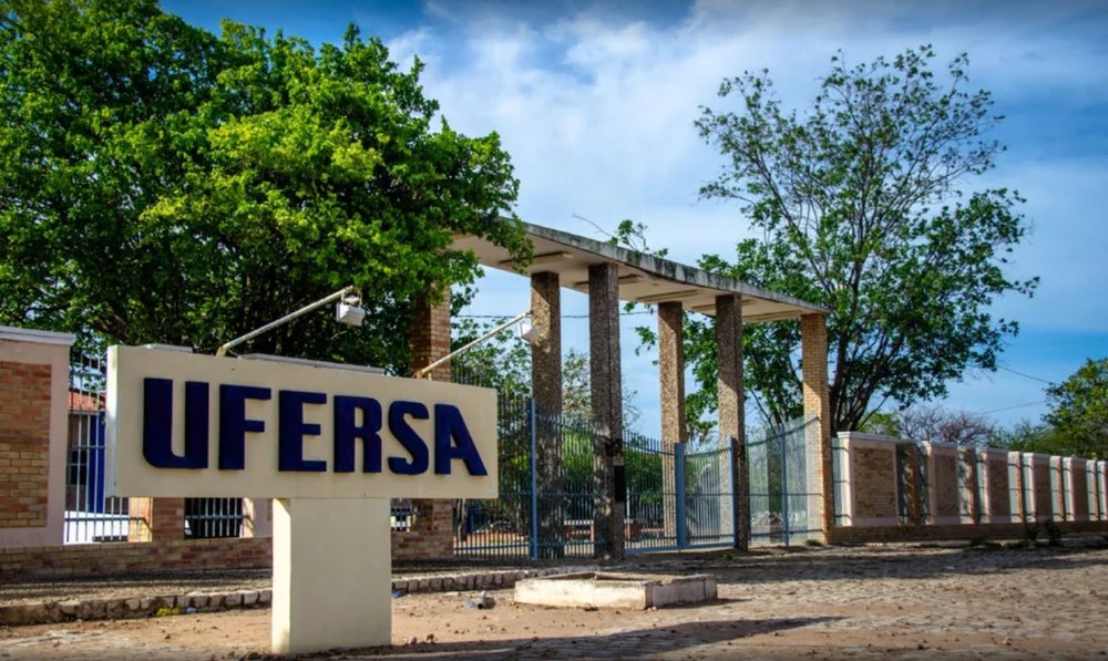 Ufersa abre concurso com 25 vagas para professores; veja áreas e como se inscrever