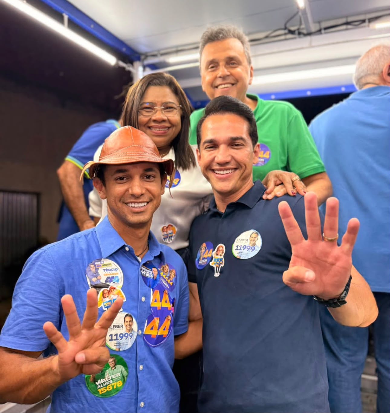 Kleber, Allyson e Carlos Eduardo participam de carreata e fortalecem campanha do 44 em Parnamirim