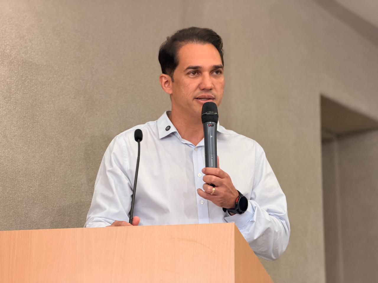 Mandato de Kleber Rodrigues fortalece debate sobre inclusão em manhã de capacitação com referência internacional do autismo no RN