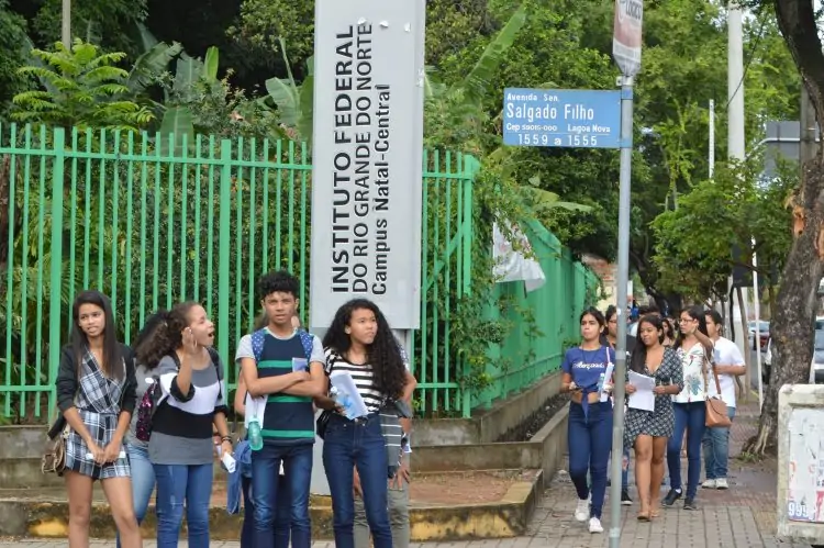 IFRN suspende calendário de aulas após técnicos e professores entrarem em greve